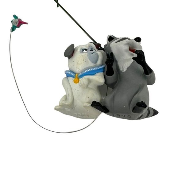 Disney Percy Flit & Meeko Pocahontas Collection Ornament Hallmark Keepsake - Picture 2 of 6